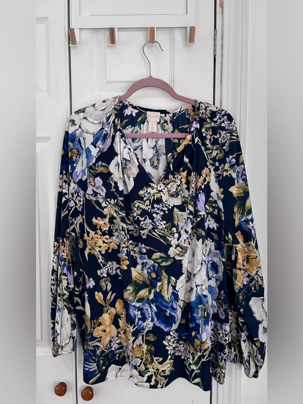 Chico’s Floral Blouse - Picture 1 of 2